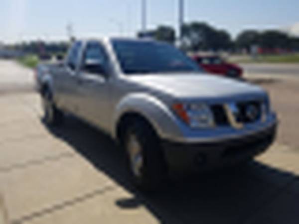 2007 Nissan Frontier King Cab - Financing Available! - cars & trucks... for sale in Topeka, KS – photo 2