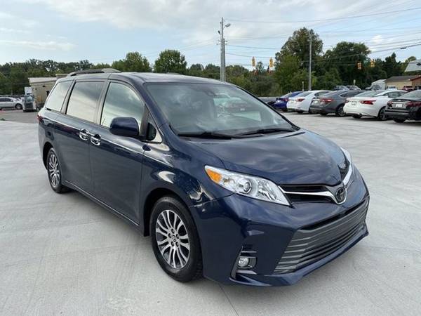 2018 Toyota Sienna XLE - cars & trucks - by dealer - vehicle... for sale in Murfreesboro, TN – photo 3