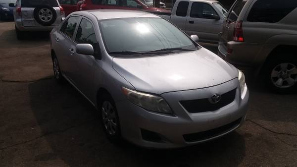 2010 Toyota Corolla LE $5699 Auto 4Cyl Loaded 130k A/C Clean AAS -... for sale in Providence, RI – photo 3