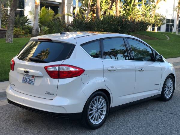 2014 Ford C-Max SEL Hybrid - - by dealer - vehicle for sale in Panorama, CA – photo 4