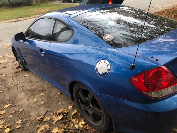 Hyundai Tiburon 5 speed Manual - cars & trucks - by owner - vehicle... for sale in Randolph, MA – photo 6