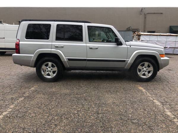 2007 Jeep Commander Sport ONLY 110K MILES 7 PASSANGER - cars & for sale in Danbury, NY – photo 8
