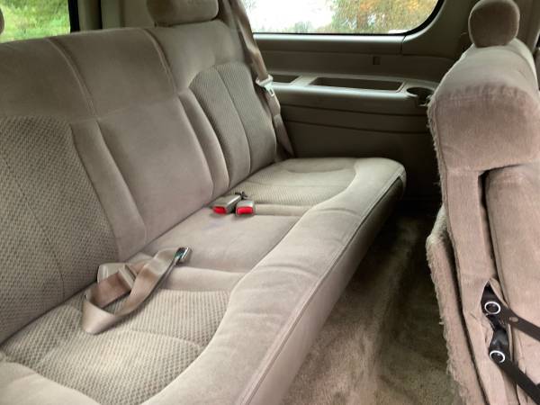 2001 Chevrolet Suburban - cars & trucks - by owner - vehicle... for sale in Bryan, TX – photo 8