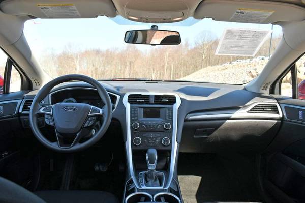2013 Ford Fusion SE - - by dealer - vehicle for sale in Naugatuck, CT – photo 18