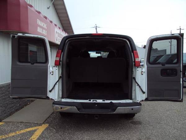 2014 Chevrolet Express Passenger 12 PASSENGER 4X4 QUIGLEY EXTENDED... for sale in waite park, OR – photo 3