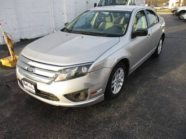 2012 Ford Fusion S 4dr Sedan - One Owner! - cars & trucks - by... for sale in Crystal Lake, IL – photo 3
