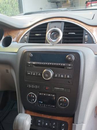 2008 buick enclave - cars & trucks - by owner - vehicle automotive... for sale in San Antonio, TX – photo 4