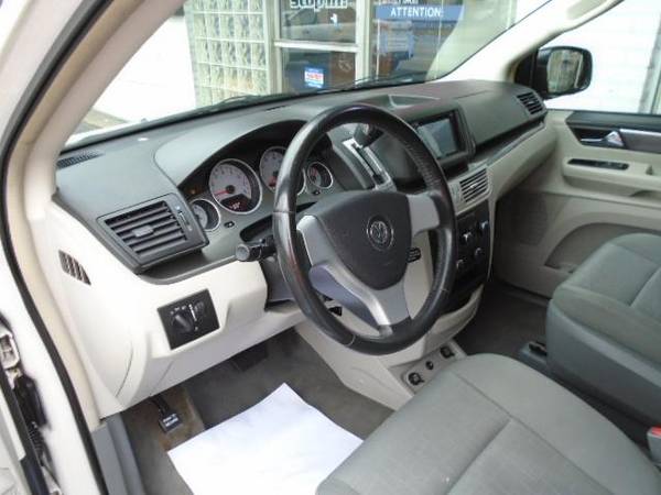 2009 Volkswagen Routan SE *We're Safely Open for Business!* - cars &... for sale in Pittsburgh, PA – photo 8