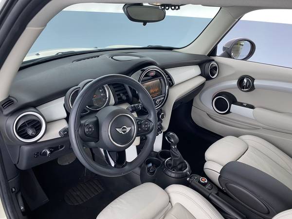 2016 MINI Hardtop 2 Door Cooper Hatchback 2D hatchback White -... for sale in Fort Collins, CO – photo 20