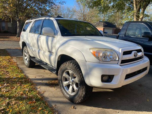2007 Toyota 4Runner Limited v8 4x4 - cars & trucks - by owner -... for sale in Conway, AR – photo 5