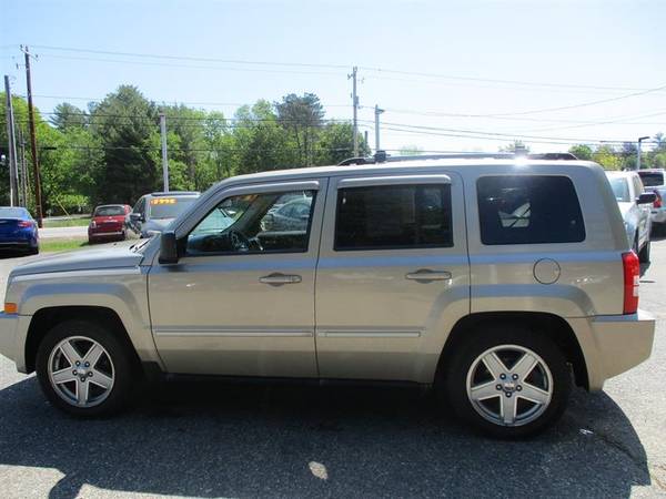 2010 Jeep Patriot Limited 4WD - cars & trucks - by dealer - vehicle... for sale in Somersworth , NH – photo 8