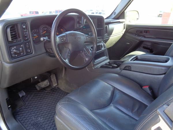 2005 GMC Sierra 1500 Crew Cab 143 5 WB 4WD SLE 124K MILES - cars & for sale in Marion, IA – photo 2