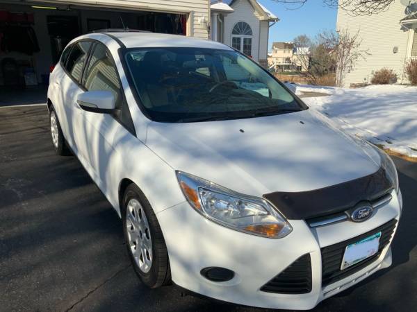 2013 Ford Focus Hatchback SE - cars & trucks - by owner - vehicle... for sale in Shakopee, MN – photo 6
