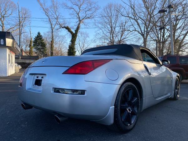 2004 Nissan 350Z Enthusiast Roadster 6 Speed RWD Excellent Condition for sale in Centereach, NY – photo 8