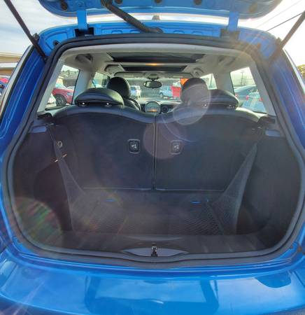 NEW ARRIVAL: Test Drive This Vivid Blue 2009 Mini Cooper S for sale in Fortuna, CA – photo 8