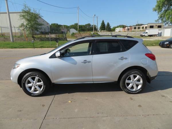 2009 Nissan Murano AWD 4dr S 96, 000 miles 6999 for sale in Waterloo, IA – photo 3