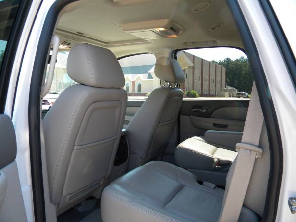 2010 CHEVROLET TAHOE LTZ LEATHER SUNROOF NAVIGATION 1 OWNER!!! for sale in Byram, MS – photo 8