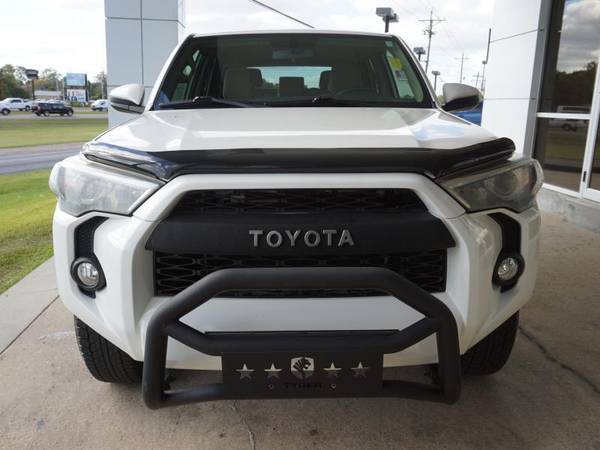 2018 Toyota 4Runner SR5 2WD hatchback Super White - cars & trucks -... for sale in Baton Rouge , LA – photo 3