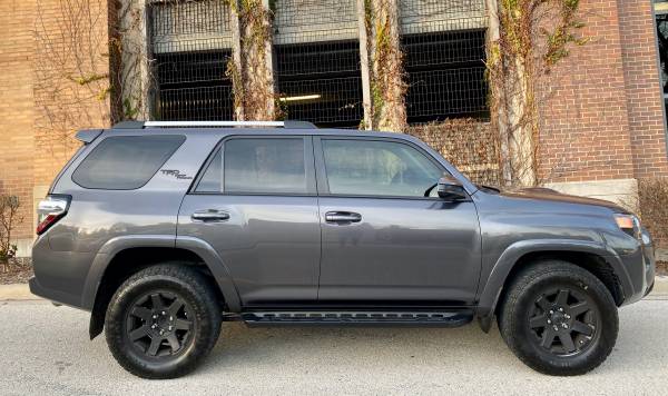 2018 4runner - TRD Off Road - cars & trucks - by owner - vehicle... for sale in Gurnee, IL – photo 2