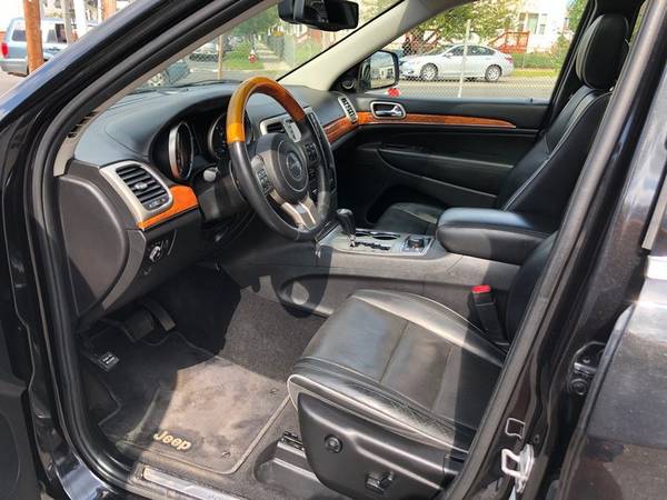 REDUCED!! 2013 JEEP GRAND CHEROKEE OVERLAND 4X4!! 5.7L HEMI!!-western for sale in West Springfield, MA – photo 15