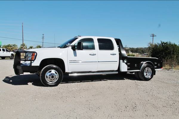 2014 GMC 3500 DENALI 4X4 - SKIRTED FLATBED -LOW MILES -LOADED - TX... for sale in Liberty Hill, TX – photo 4