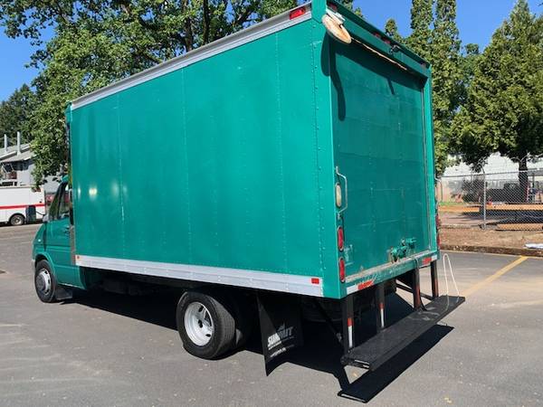 2006 Dodge Sprinter 14ft Box Truck 2 7L i5 turbo Diesel RWD - cars & for sale in Other, OR – photo 4
