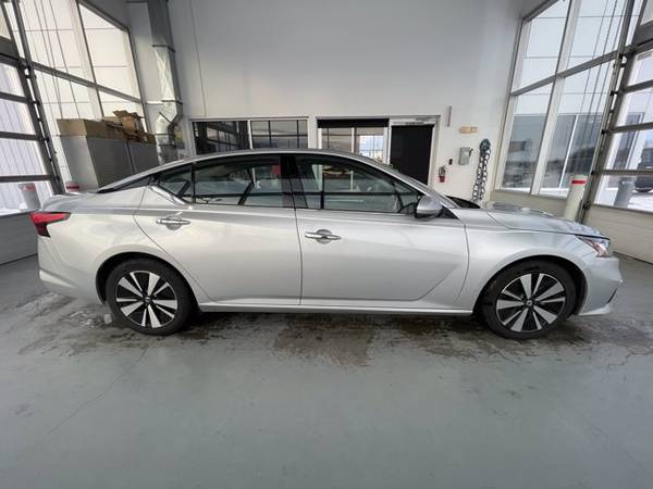 2019 Nissan Altima 2 5 Sl - - by dealer - vehicle for sale in Fairbanks, AK – photo 7
