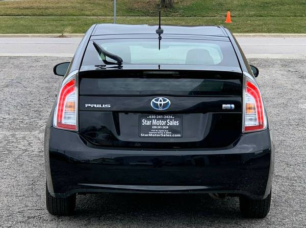 2012 Toyota Prius Hybrid 49,804 miles One Owner - cars & trucks - by... for sale in Downers Grove, IL – photo 2