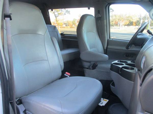 2006 Ford E-Series E350 E 350 ** 15 Passenger Van** One Owner ** -... for sale in Sacramento , CA – photo 14
