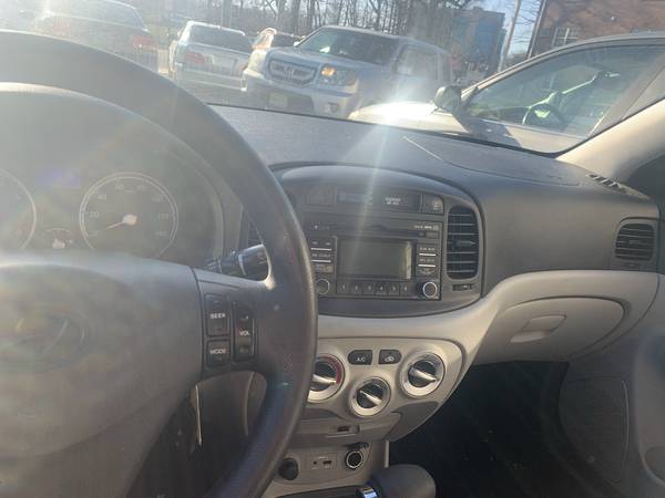 2010 Hyundai Accent - engine and transmission perfect working for sale in Elizabeth, NJ – photo 9