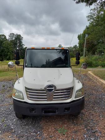 2008 Hino 268 $12500. OBO - cars & trucks - by owner - vehicle... for sale in Williamston , SC – photo 3