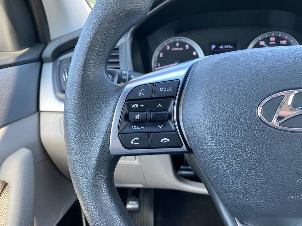 2018 HYUNDAI SONATA SE 1OWNER APPLE CARPLAY LOW MILAGE BLIND SPOT... for sale in Winchester, VA – photo 13