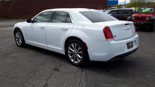 2015 Chrysler 300 Limited AWD 4dr Sedan - SUPER CLEAN! WELL for sale in Wakefield, MA – photo 8