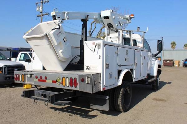 2007 Chevrolet C4500 Bucket Utility Truck - cars & trucks - by... for sale in Kingsburg, OR – photo 5