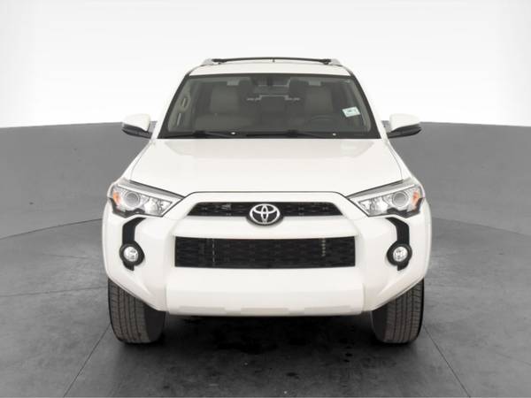 2018 Toyota 4Runner SR5 Sport Utility 4D suv White - FINANCE ONLINE... for sale in Washington, District Of Columbia – photo 17