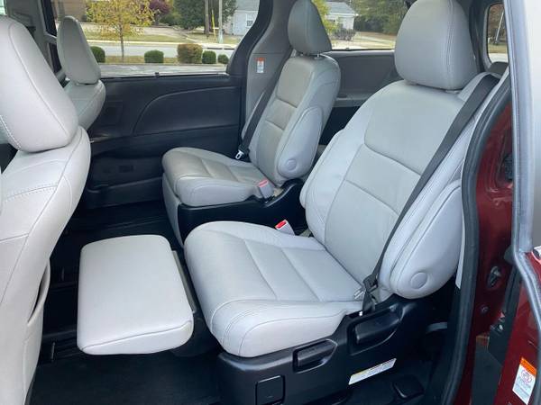 2015 Toyota Sienna Limited Premium 7 Passenger 4dr Mini Van van Red... for sale in Fayetteville, AR – photo 13