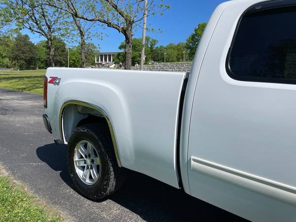 2007 GMC Sierra 1500 4x4! ONE OWNER! - - by dealer for sale in Forsyth, AR – photo 11
