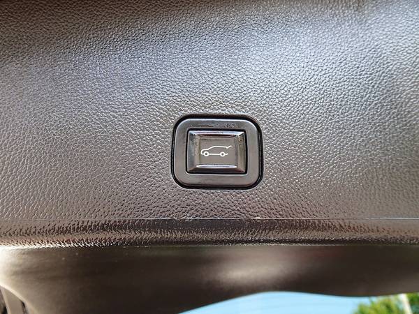 Cadillac SRX Luxury SUV Leather 4D Sport for sale in Roanoke, VA – photo 10