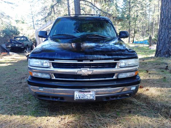 2002 Chevy Suburban LT 4X4 Project Low Miles 122K for sale in Magalia, CA – photo 3