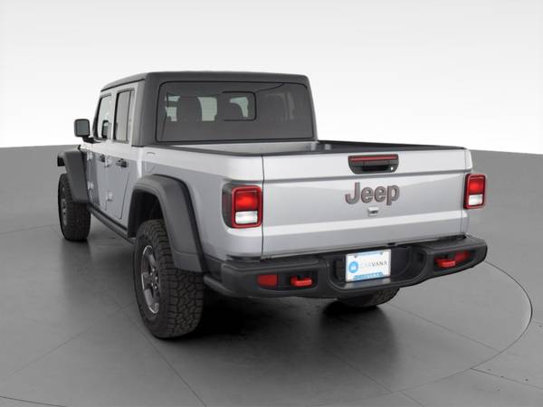 2020 Jeep Gladiator Rubicon Pickup 4D 5 ft pickup Silver - FINANCE -... for sale in Visalia, CA – photo 8