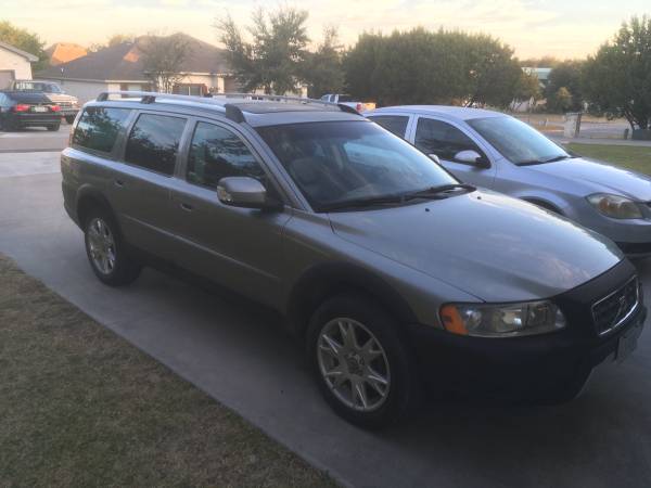 2007 Volvo XC70 AWD Wagon - cars & trucks - by owner - vehicle... for sale in Austin, TX – photo 5