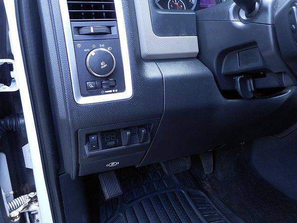 2012 Ram 1500 4WD Crew Cab Big Horn for sale in Lansing, MI – photo 18