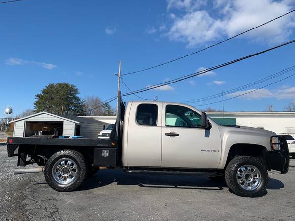 *2008 Chevy Silverado 2500HD 4x4 Ext. Cab Duramax -Hay Bed -Low... for sale in STOKESDALE, NC – photo 4