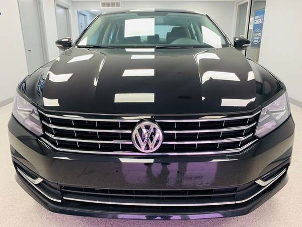 2017 Volkswagen Passat 1.8T S Automatic *GUARANTEED CREDIT APPROVAL*... for sale in Streamwood, IL – photo 4