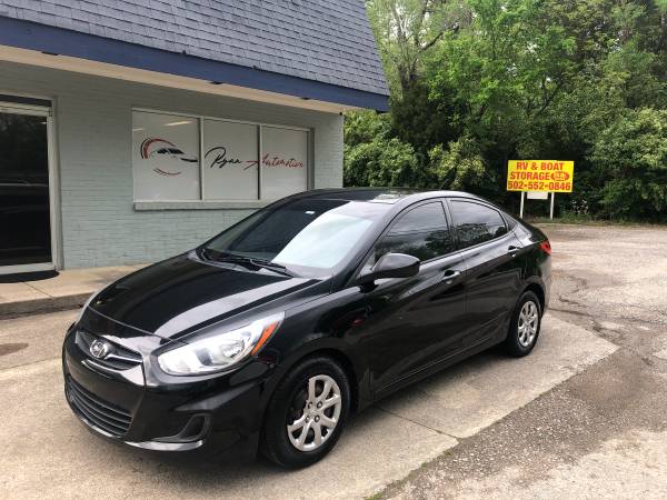 2013 Hyundai Accent GLS Non Smoker - - by dealer for sale in Louisville, KY – photo 2