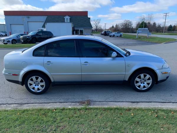 2003 Volkswagen Passat GLX Very Clean & Well Maintained - cars &... for sale in Naperville, IL – photo 6