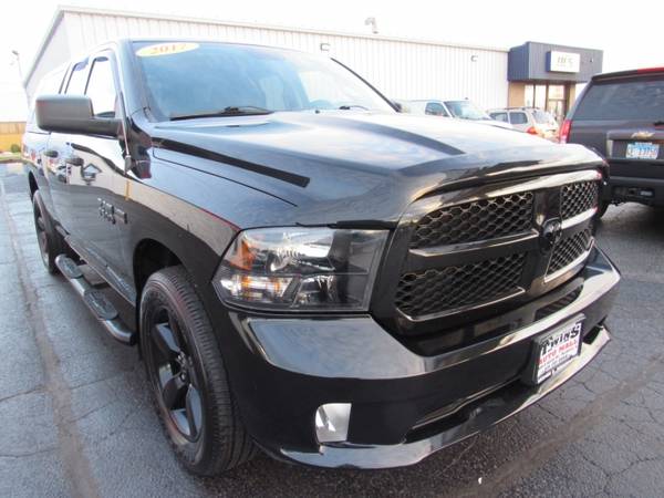 2017 Ram 1500 4X4 Quad Cab - cars & trucks - by dealer - vehicle... for sale in Rockford, WI – photo 13