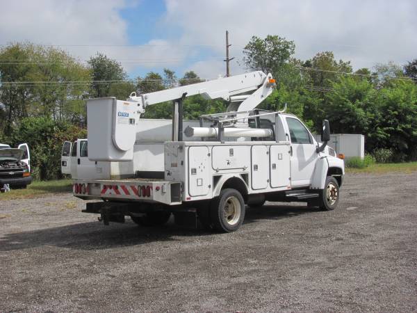 2006 CHEVROLET C4500 KODIAK BUCKET 106K MILES - cars & trucks - by... for sale in Circleville, OH – photo 4