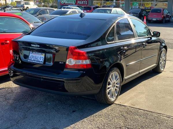 2006 Volvo S40 2.4L Auto - cars & trucks - by dealer - vehicle... for sale in San Rafael, CA – photo 5
