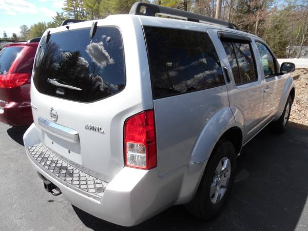 2012 Nissan Pathfinder SV 4x4 (1 owner, only 102 k miles) - cars & for sale in swanzey, NH – photo 4